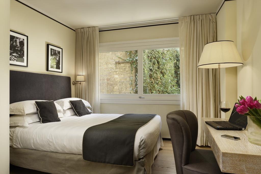 Ponte Vecchio Suites & Spa Firenze Szoba fotó